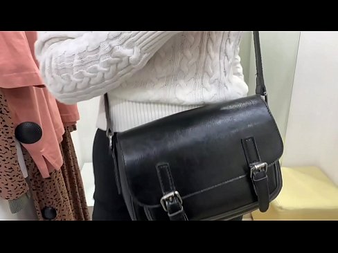 ❤️ Publiekelijke masturbatie van jonge teef FeralBerry met een dildo in de paskamer ❤️ Russian porno at nl.pornoxlxx.ru ❤