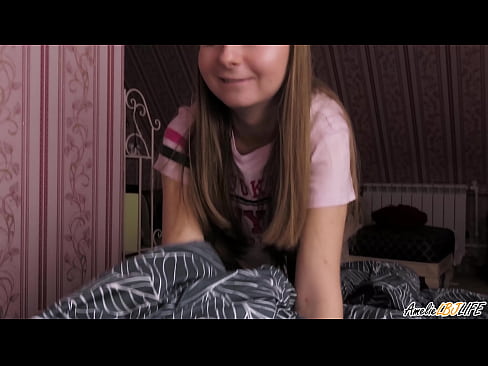 ❤️ Blondie zuigt haar BFF's diep en krijgt Cum in haar mond ❤️ Russian porno at nl.pornoxlxx.ru ❤